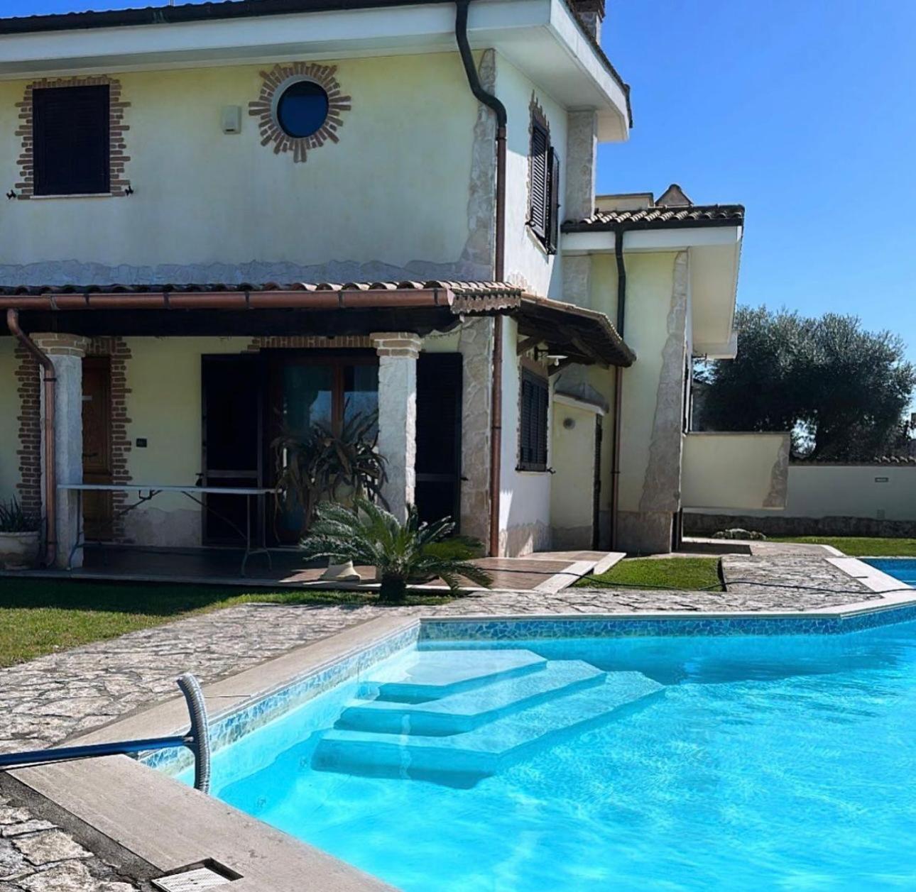 Luxury B&B Resort Anzio Buitenkant foto