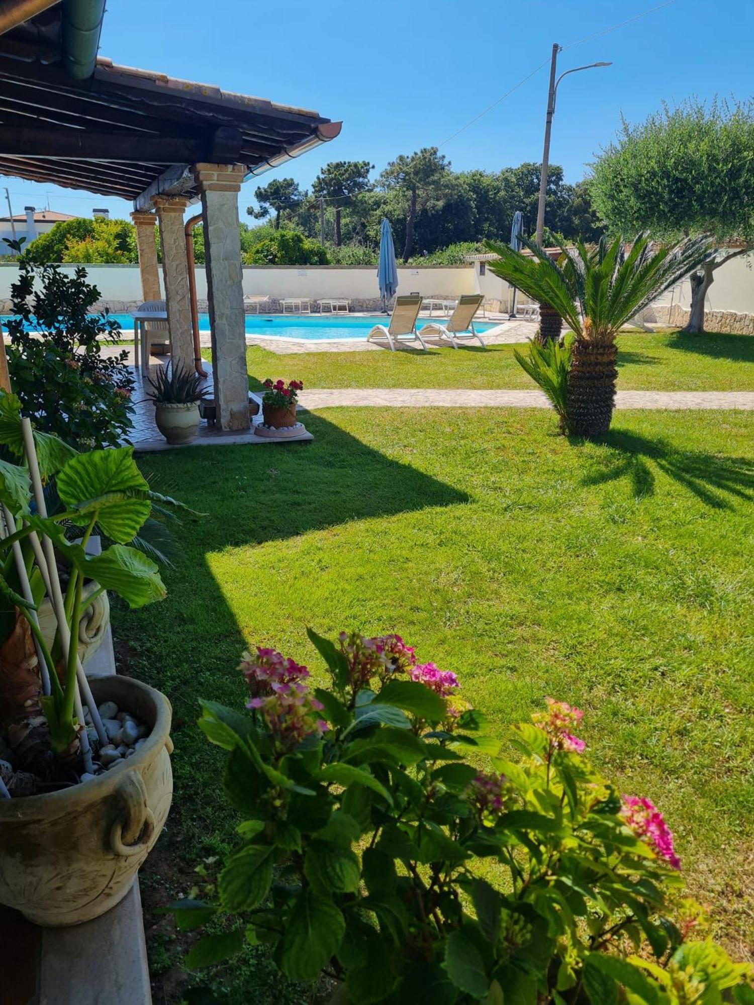 Luxury B&B Resort Anzio Buitenkant foto